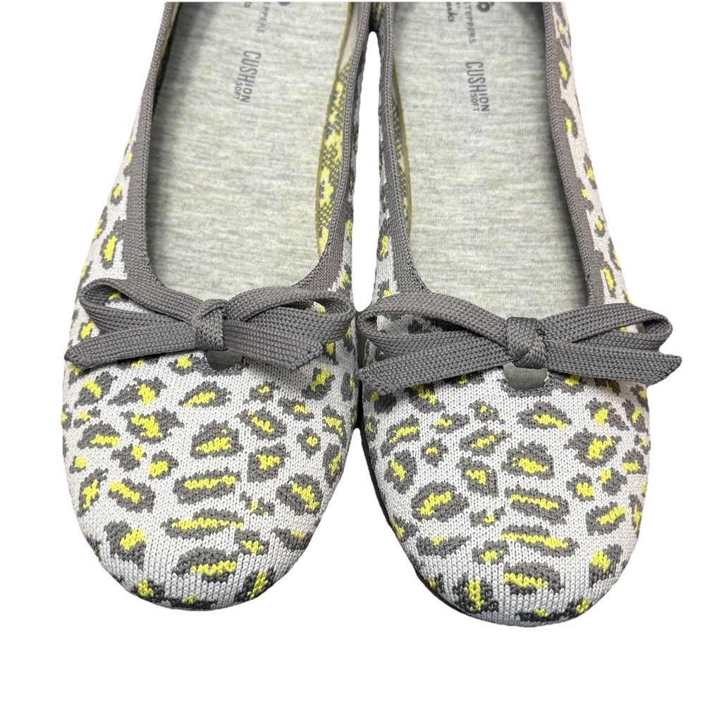 Clarks Cloudsteppers Slip-on Womens Carly Hope Shoes Gray US 8 Med Leopard Flat
